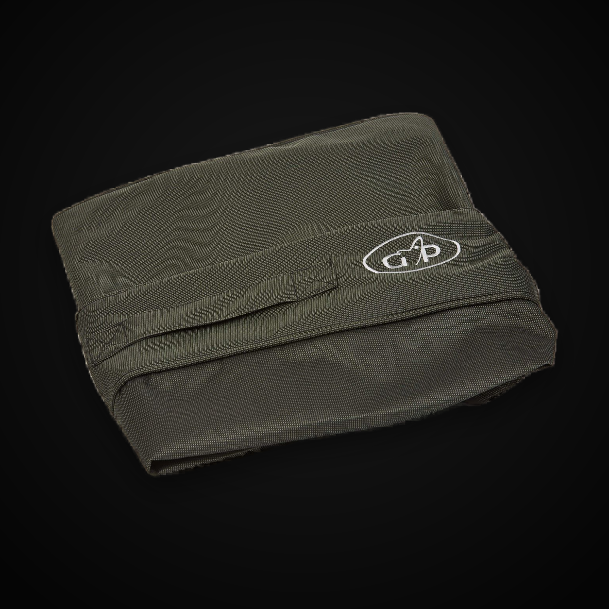 Outdoor Sleeper Cover Large catalogue image 3 on MajorPaw black studio background